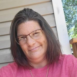 Meet your Posher, Bee